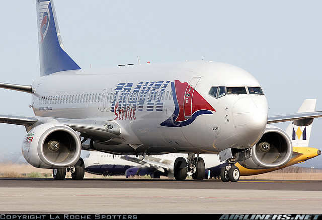 Boeing 737-8FH Tenerife (Španělsko).jpg