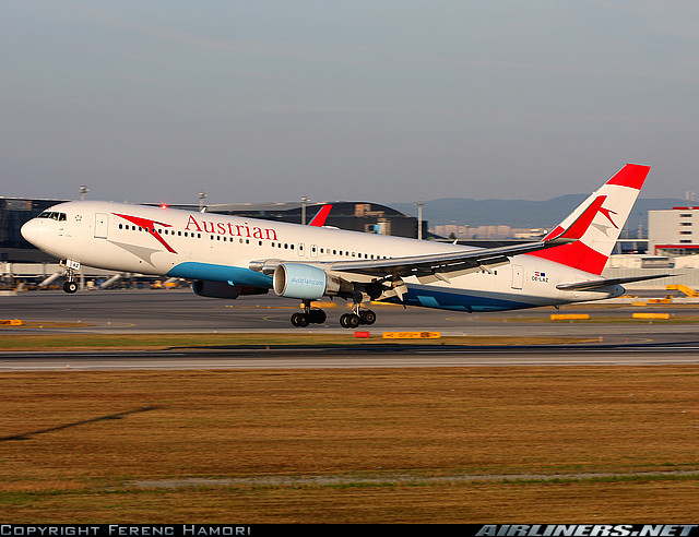 Boeing 767-3Z9 Vienna (Rakousko).jpg