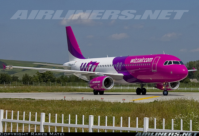 Airbus A320-232 Cluj (Rumunsko).jpg