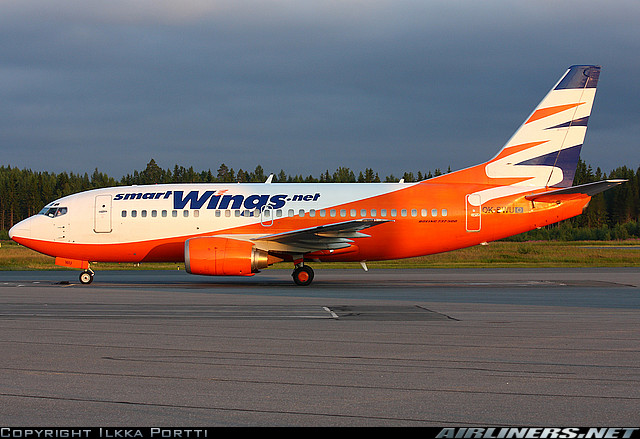 Boeing 737-522  Tampere (Finsko).jpg
