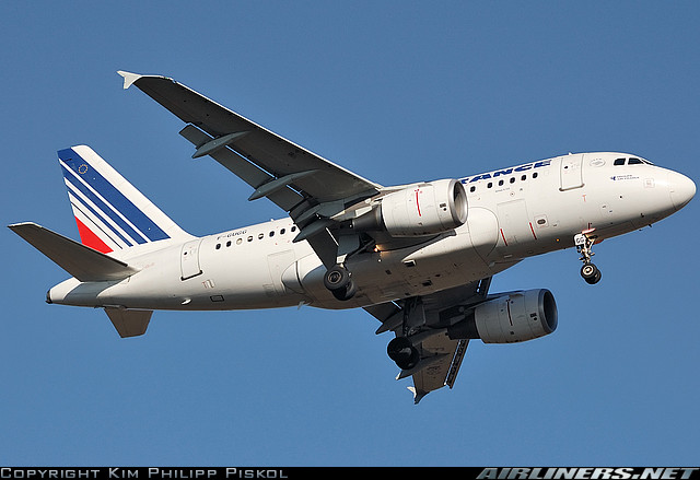 Airbus A318-111 Mnichov (Německo).jpg