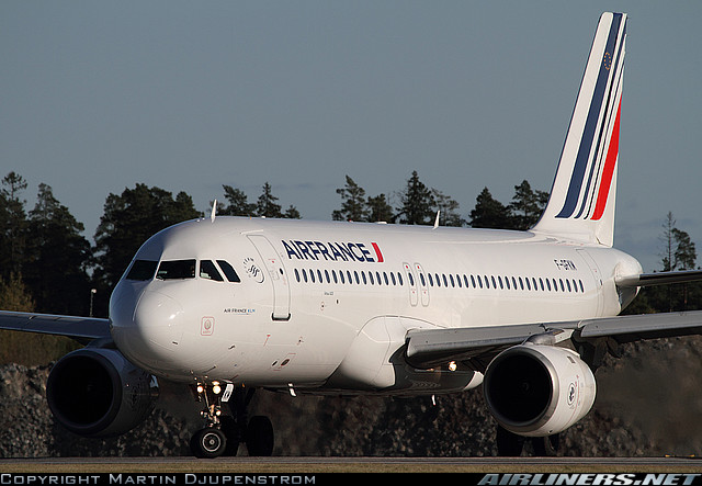 Airbus A320-211 Stockholm (Švédsko).jpg