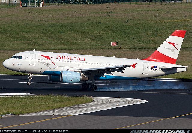 Airbus A319-112 Brussel (Belgie).jpg