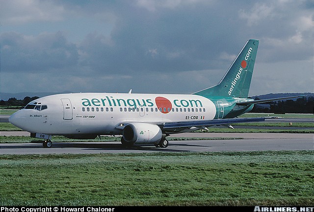 Boeing 737-548 - Manchester.jpg