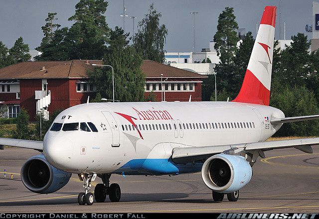 Airbus A320-214 Stockholm (Švédsko).jpg