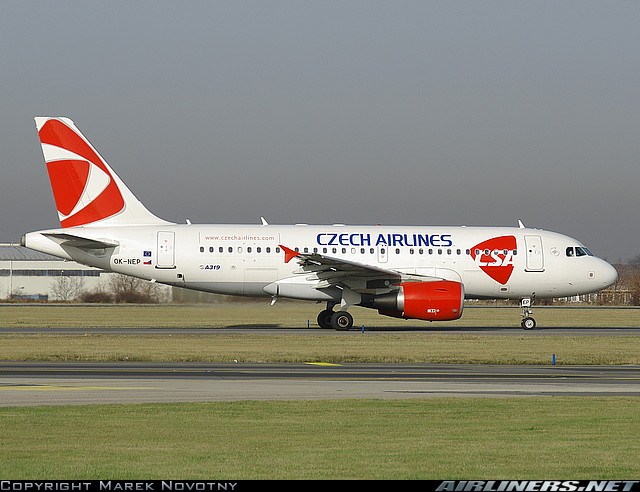 Airbus A319-112 Praha.jpg