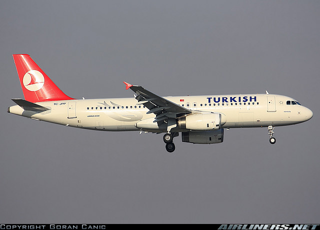 Airbus A320-232 Belgrade.jpg